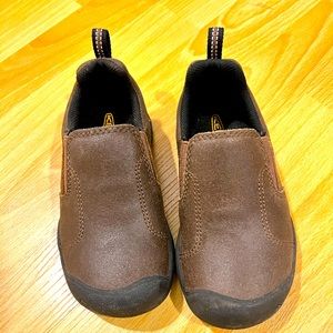 Keens Jasper Size 11 Slip On Toddler Boy Shoes in great condition